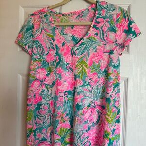 Lily Pulitzer V-Neck Short Sleeve Top